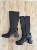 Bottes hautes à talons BERSHKA